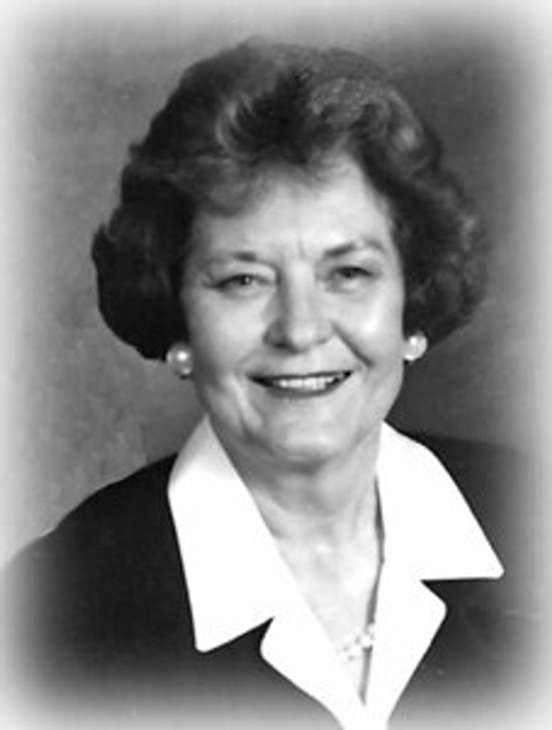 Carolyn  Strain