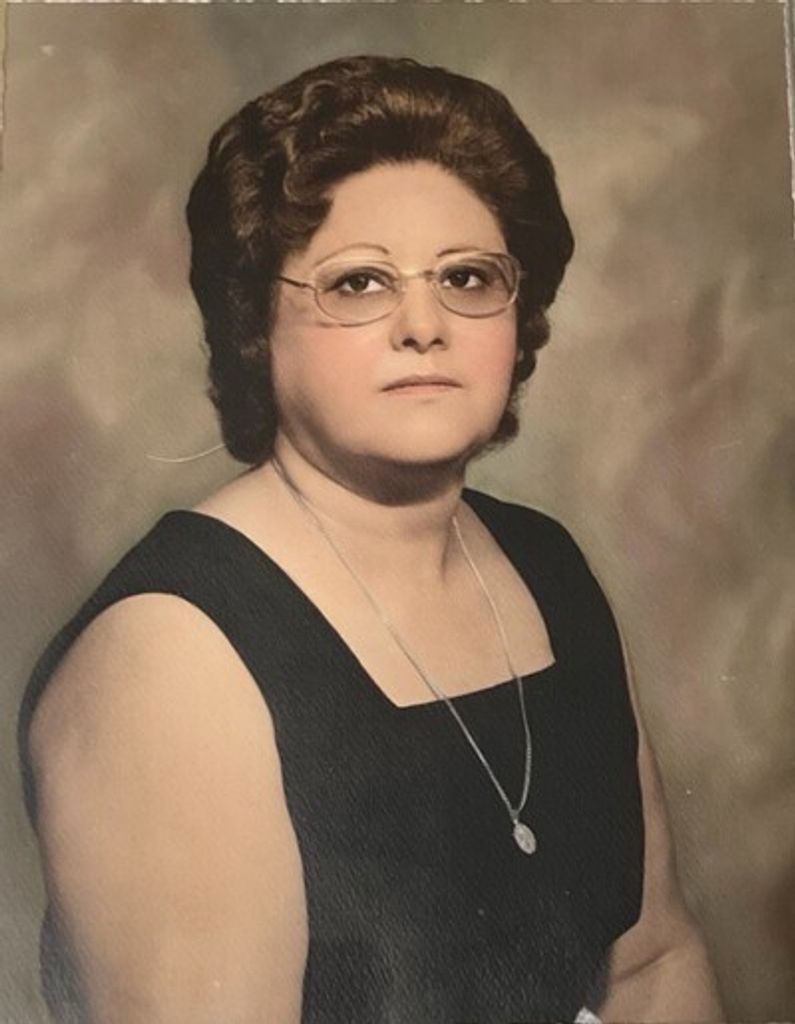 Juanita Flores Profile Photo