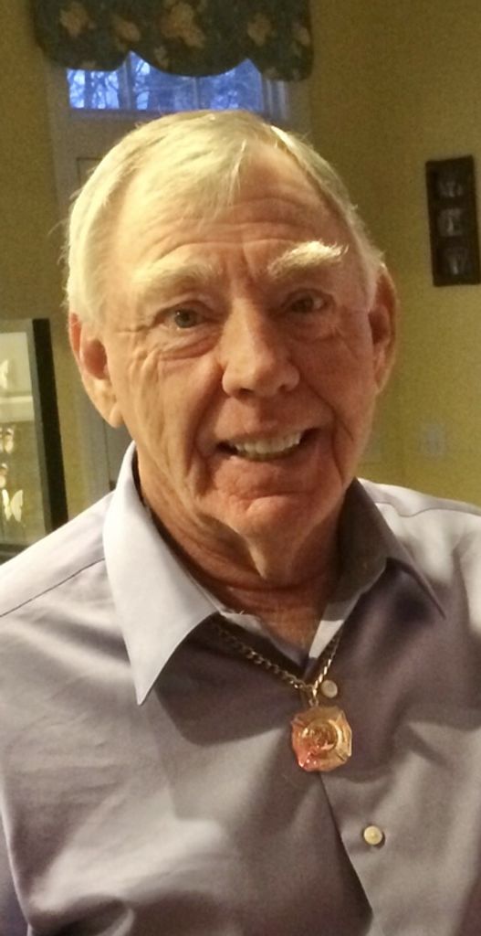 Robert Michael Schmitt Profile Photo