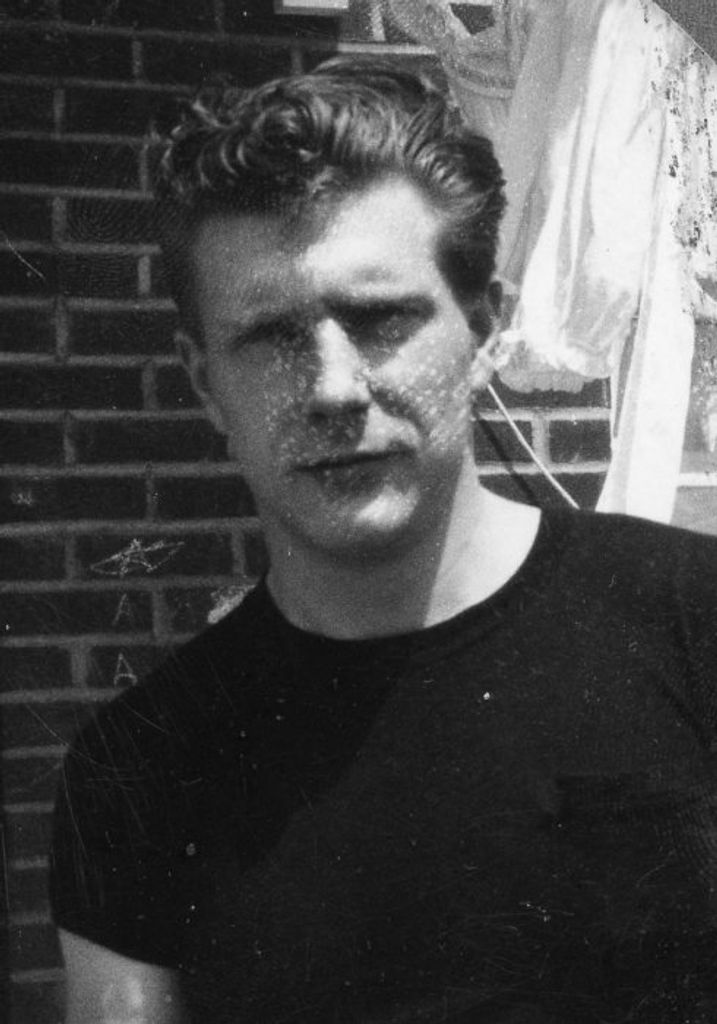 Robert "Chuck" Howell Profile Photo