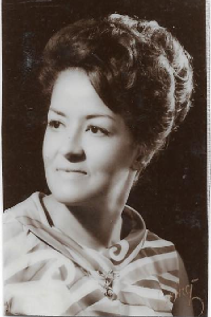 Henrietta  Oliveira