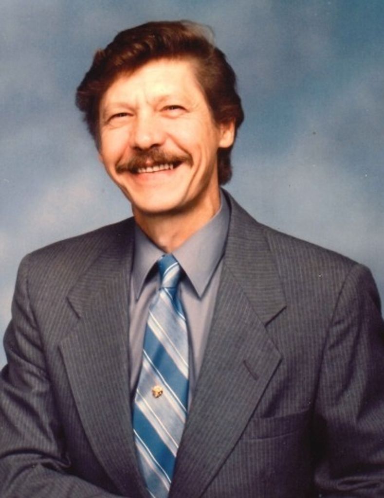 Charles "Chuck" Edward Lindsay