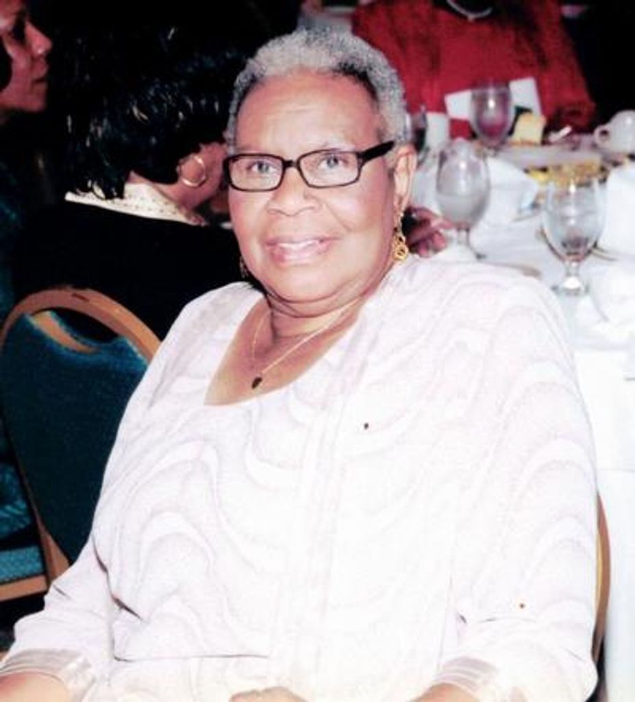 Senella Marie Smith Profile Photo