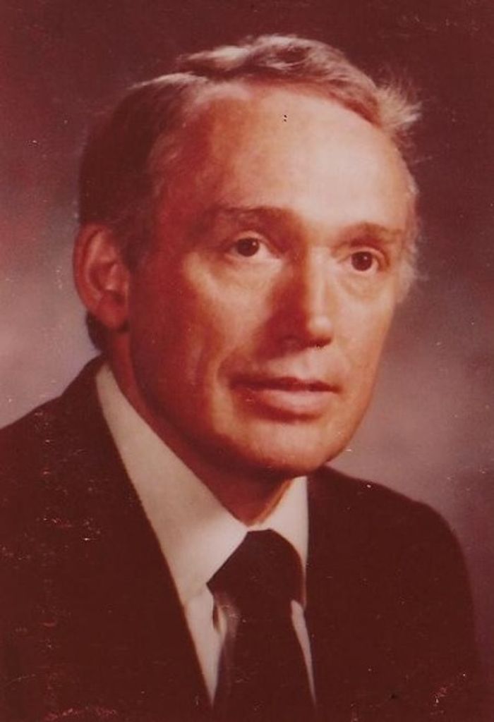 Robert R. Hoop