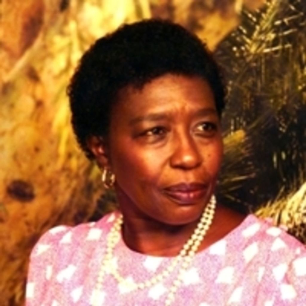 Elouise B Byron