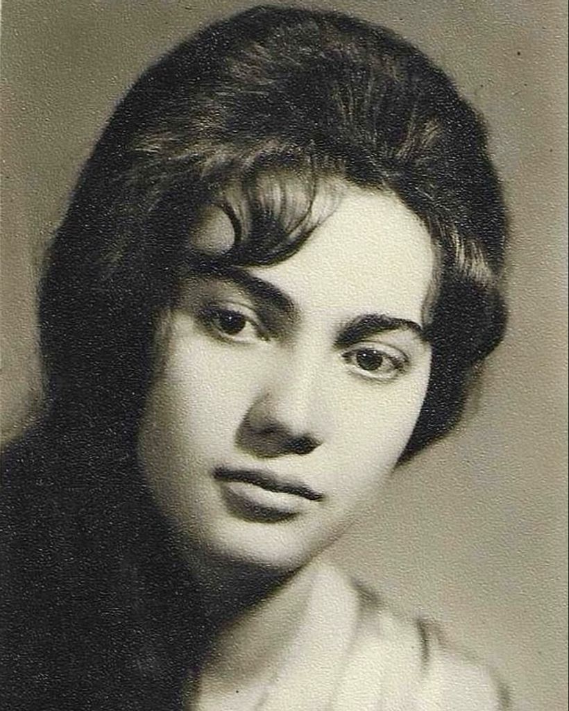 Ernestina Minasian Profile Photo