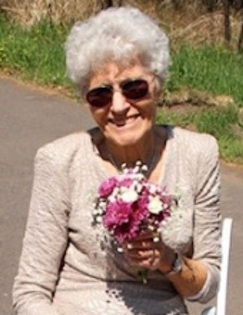 Novella  D.  White