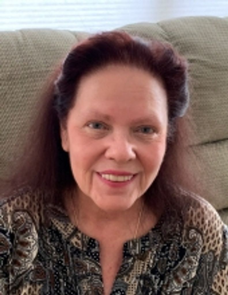 Carmelia "Carm" Signorella-Langele