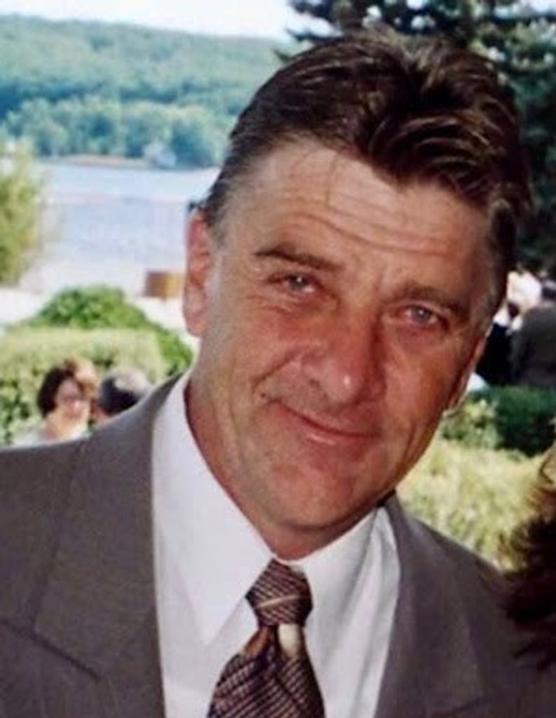 John Schneider