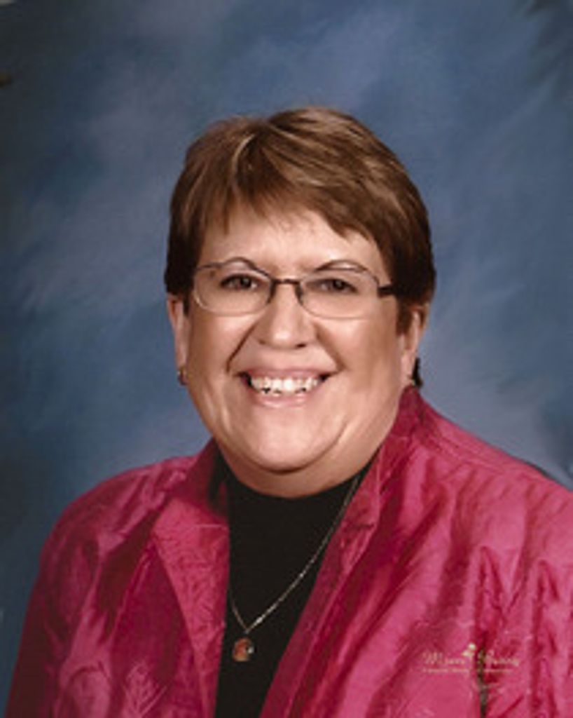 Patricia "Patti" (Lunn)  Smith Profile Photo