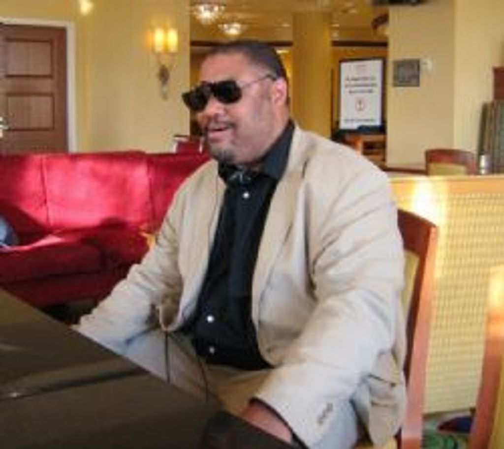 Lee  Anthony Dove