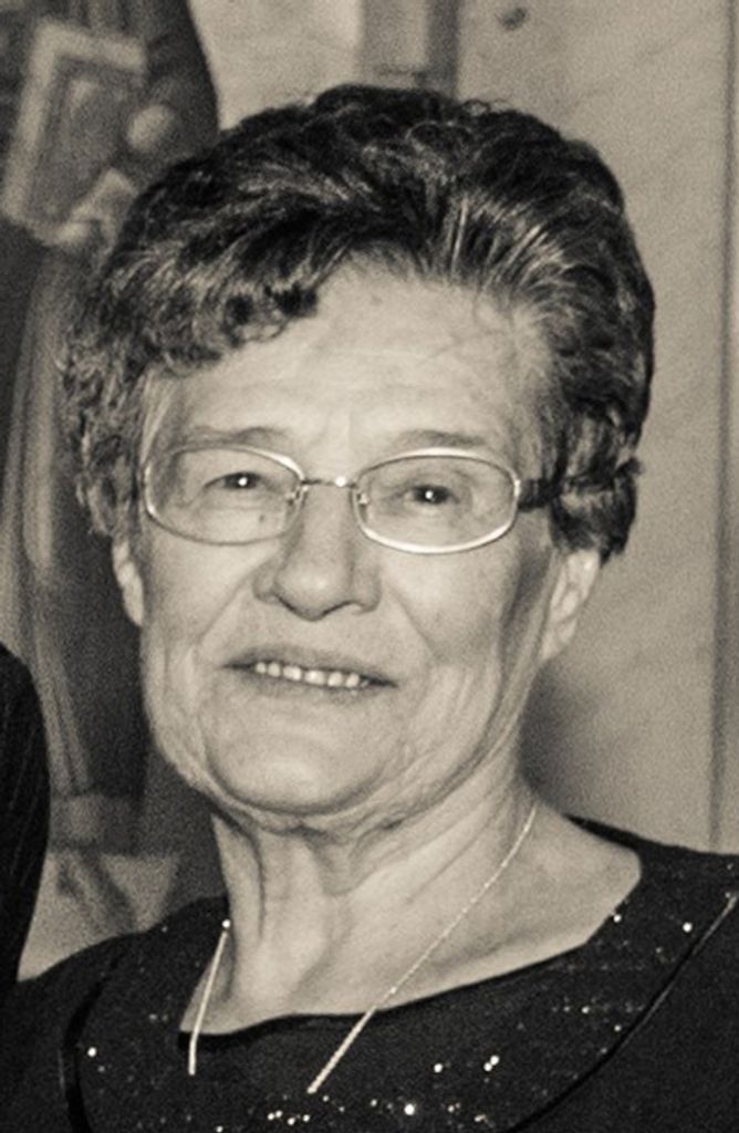 Georgia (Tzickas) Giannakopoulos Profile Photo
