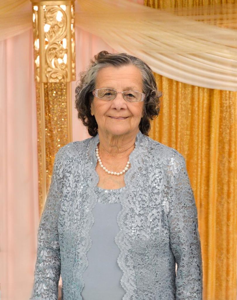 Herminia " Minnie" Longoria Profile Photo