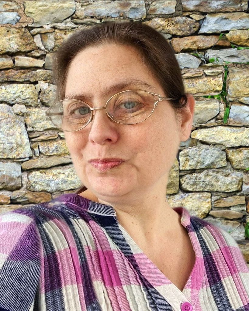 Nicole "Aunt Cola" Martens
