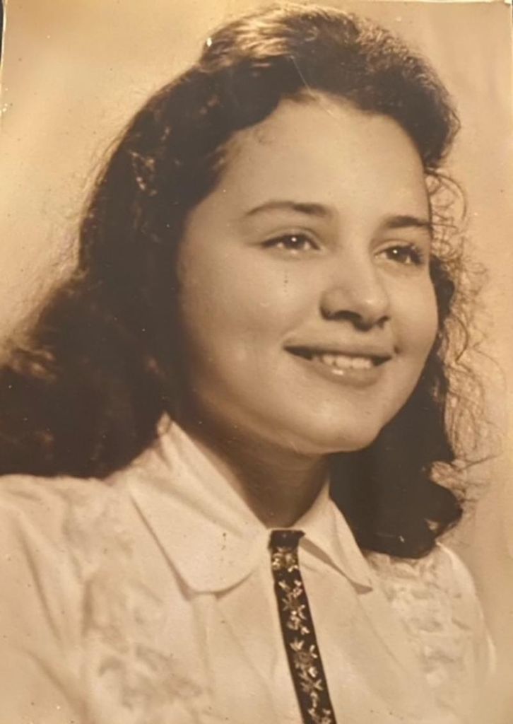 Teresa Costa Profile Photo