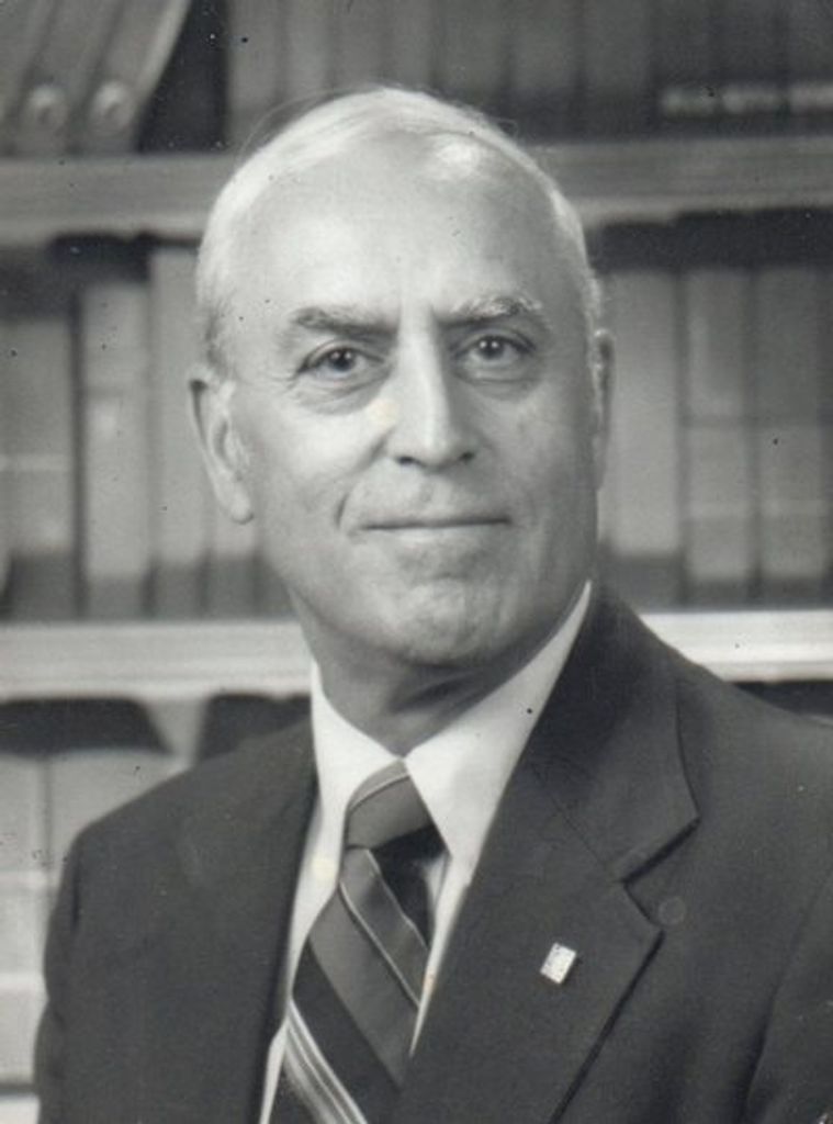 Bruce Hamilton Whitney Profile Photo