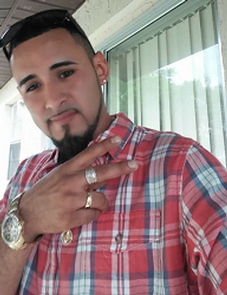 Daniel   Reyes