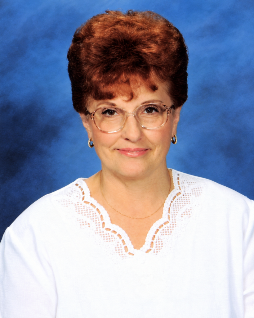 Charlaine Woolfenden Thompson