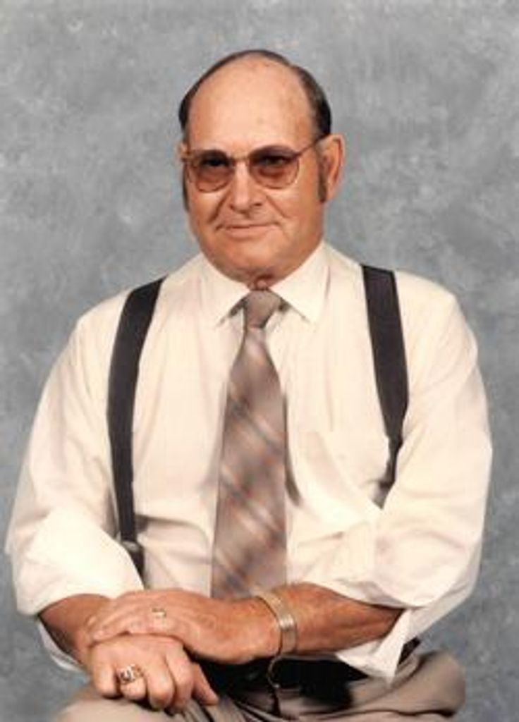 Oliver Sig Hopping Profile Photo