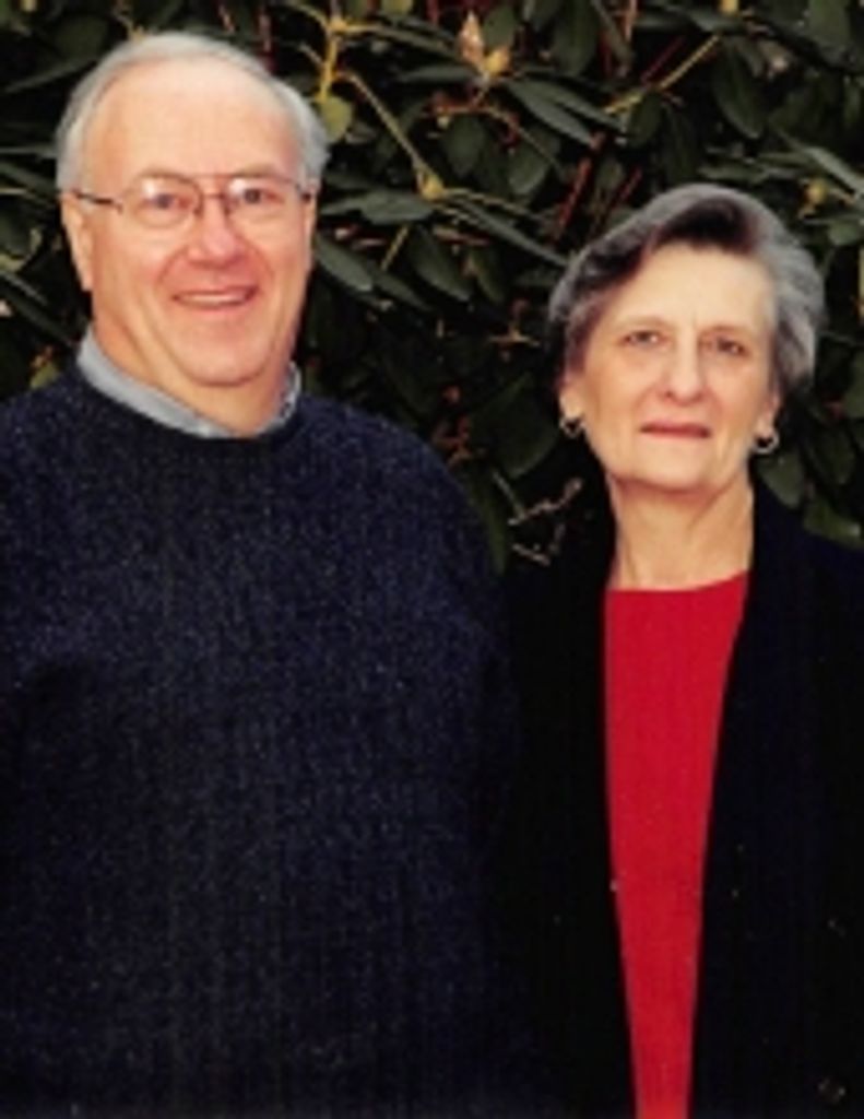 Drexel Hull, DVM & Carol Hull Profile Photo