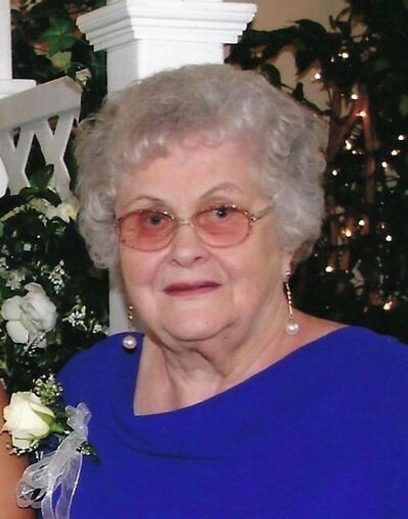 Winifred Tacinelli Profile Photo