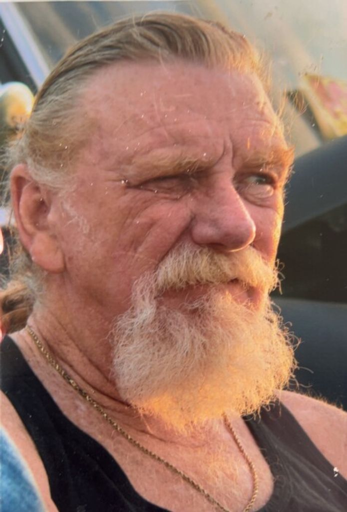 Charles Ray Singer