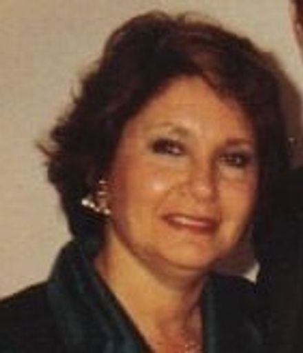 Dolores Carfagnini photo gallery thumbnail 1 of 1