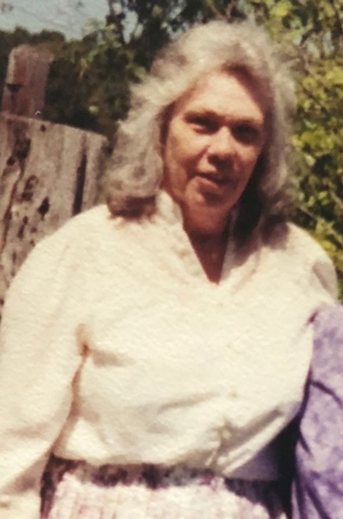 Donna Lapee Profile Photo