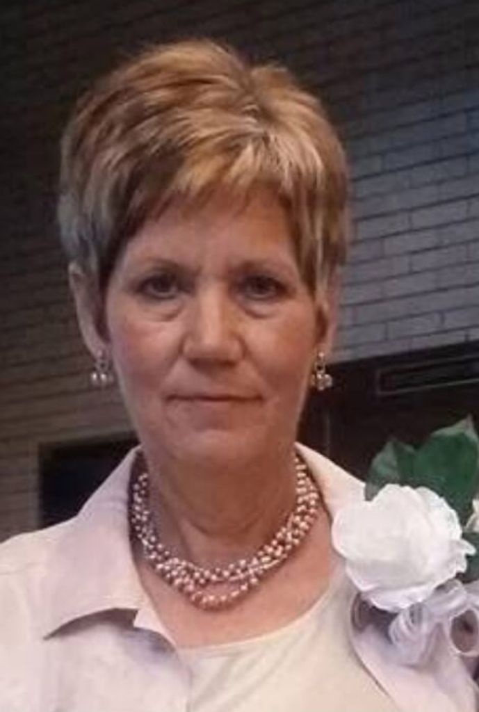 Marion Carlos (Simpson)  Hilton