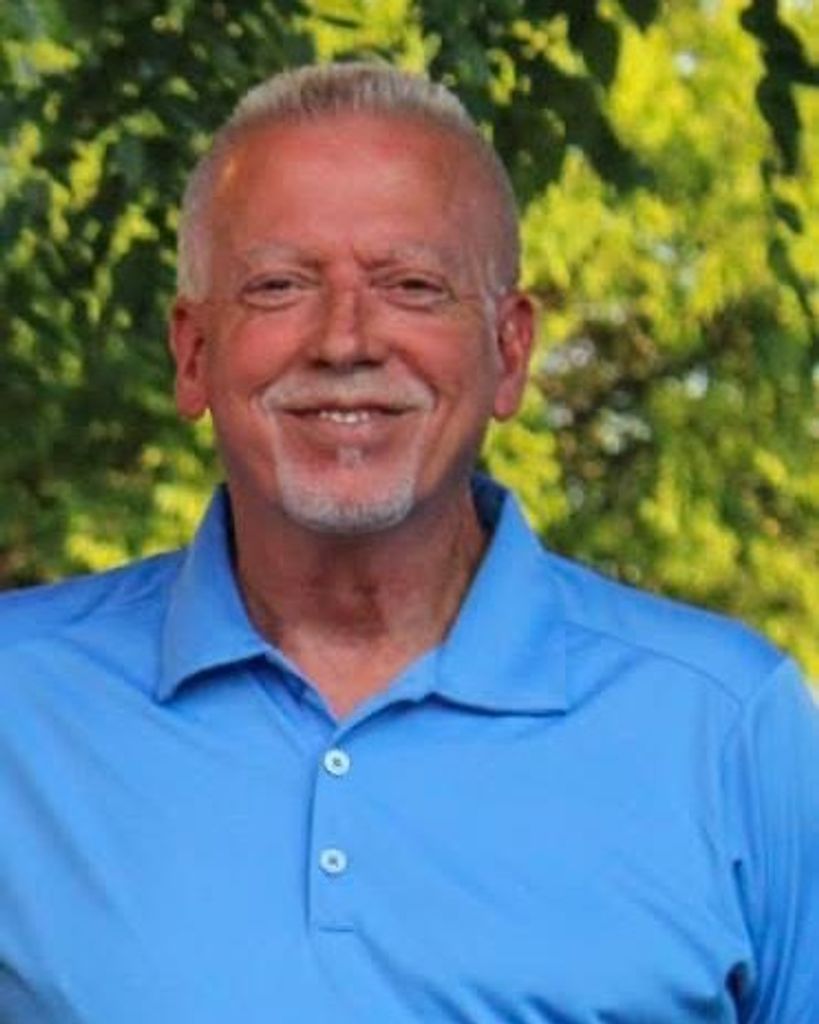 Robbie Wayne Nash Profile Photo