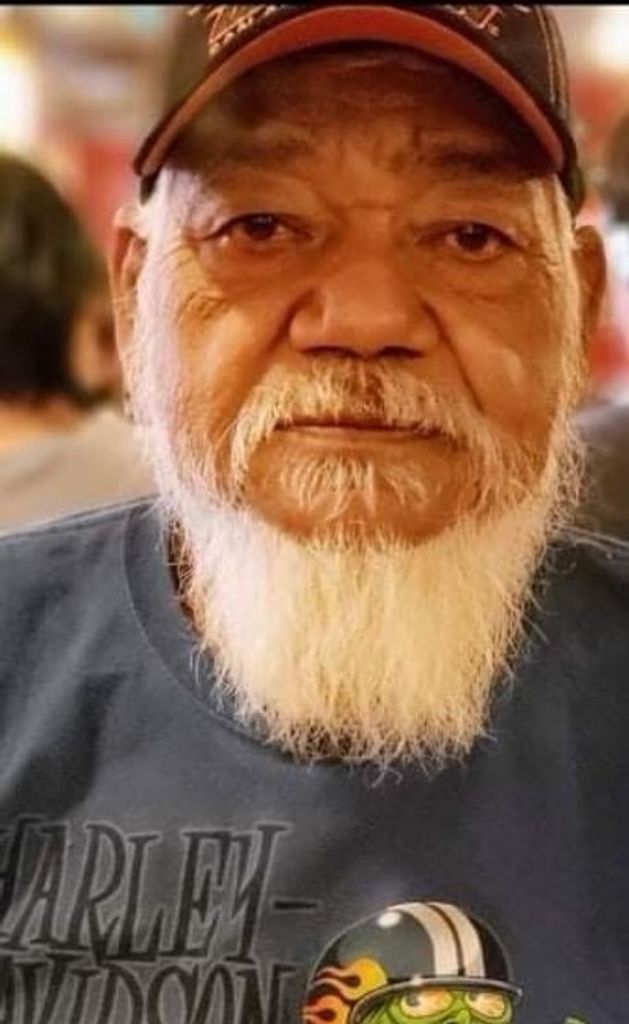 Oscar Cruz Profile Photo