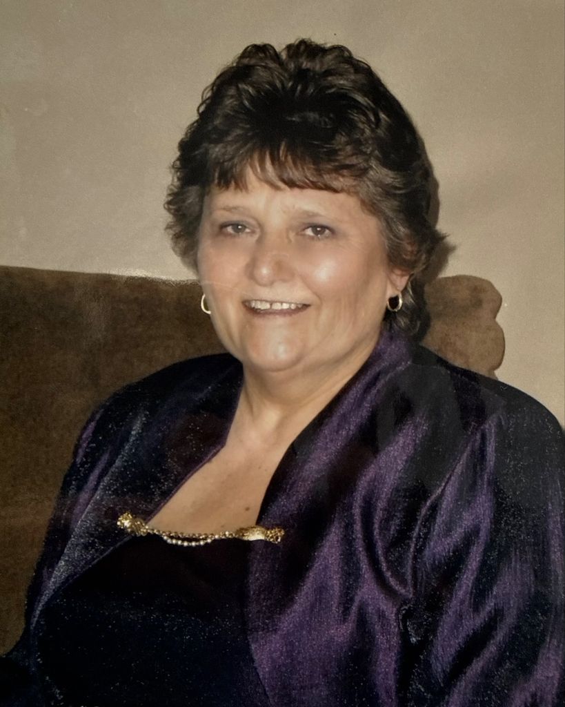 Luann Follett Profile Photo