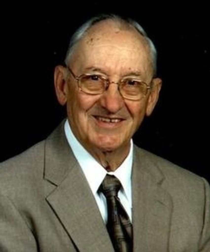 Charles "Gordon" Stratz