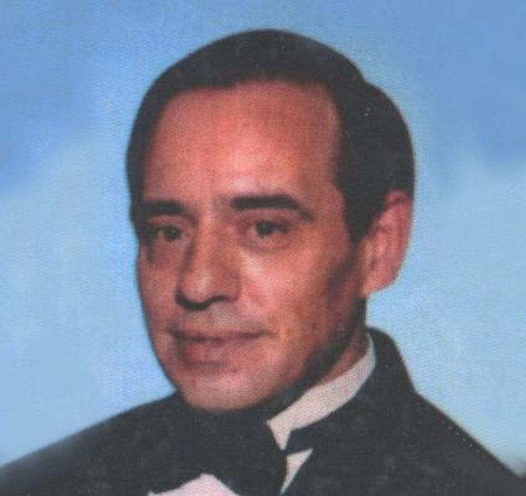Robert W "Bob" Desmarais Profile Photo