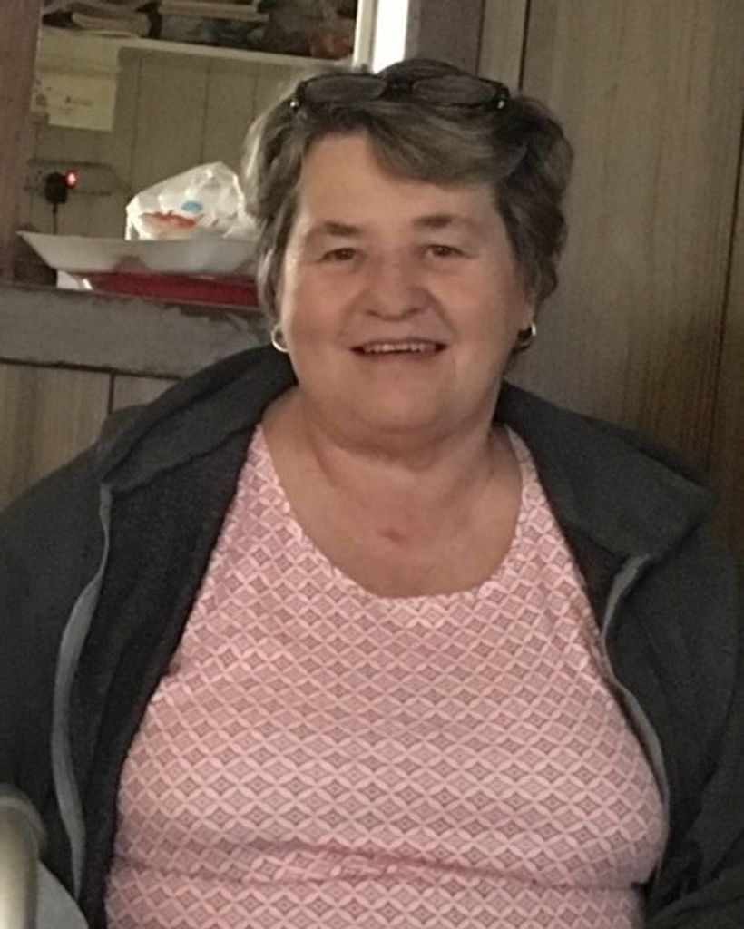 Violet Roena Barnes Profile Photo