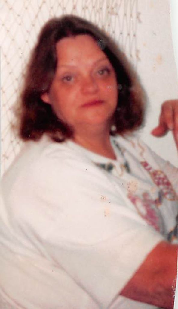 Louanne F Walker