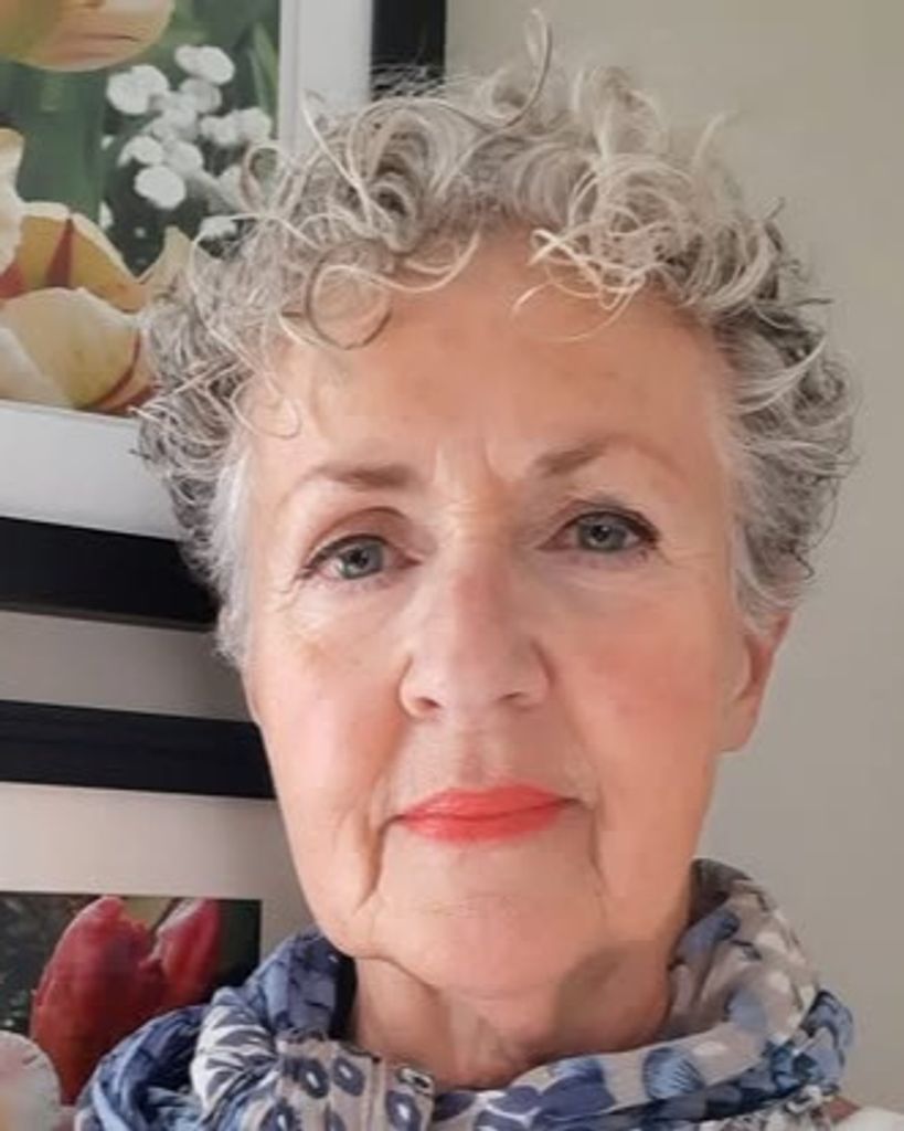 Suzanne Godin