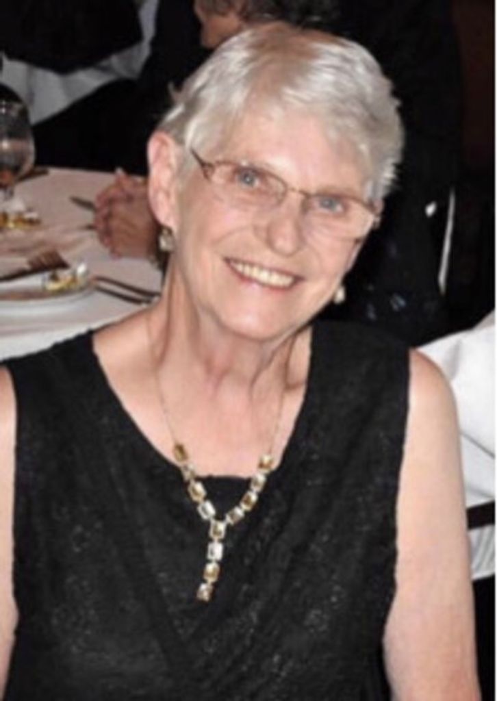 Robin Millett Holmes Profile Photo