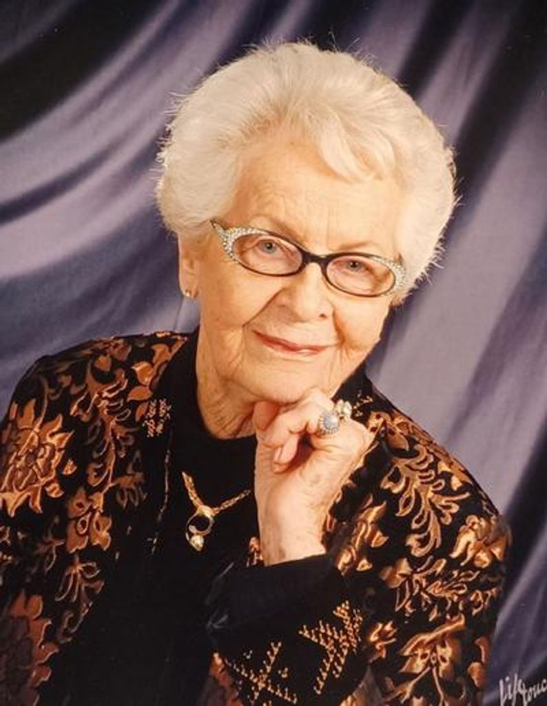 Katherine Eva Schmidt Profile Photo