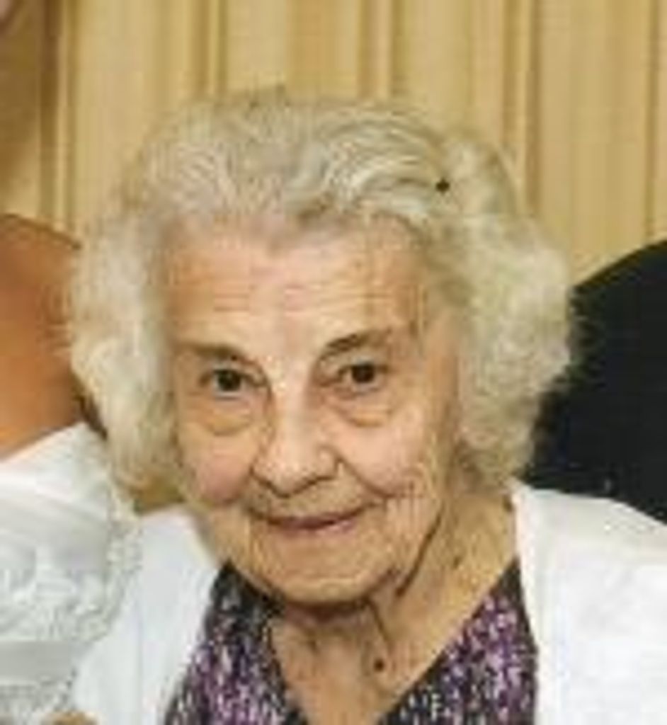 Stella Cimochowski Profile Photo
