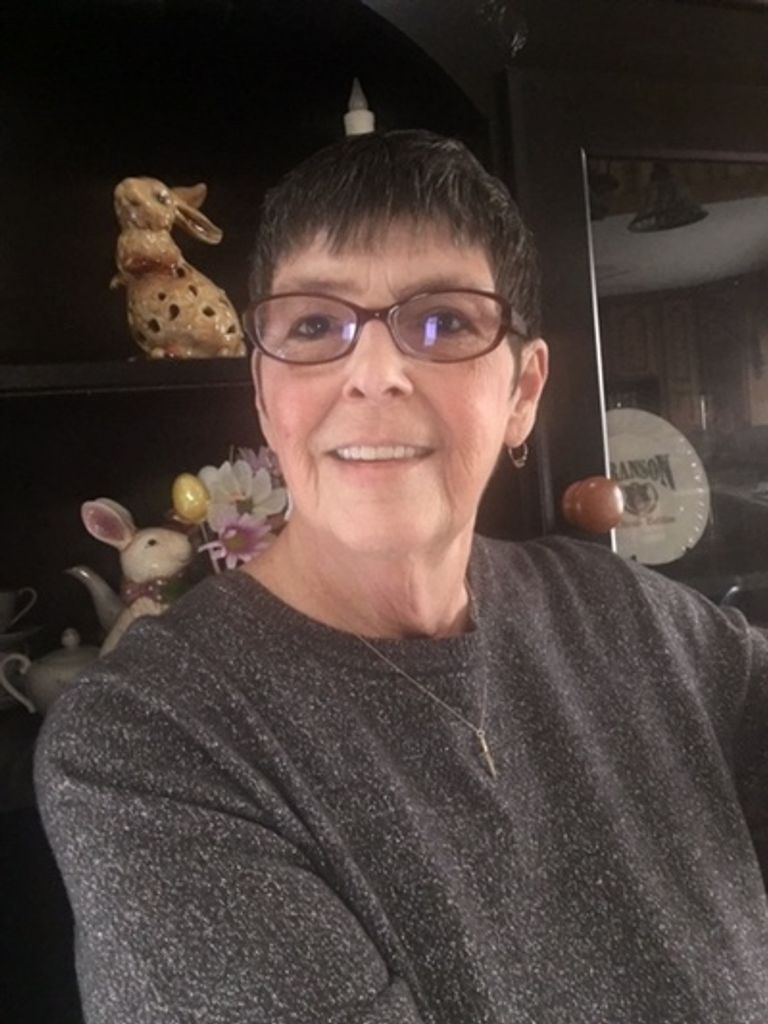 Victoria Marie Squires Profile Photo