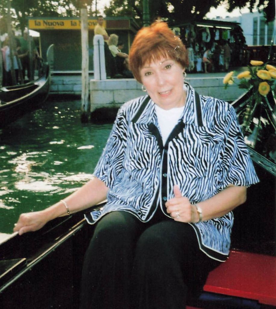 Dorothy "Doris" Ray