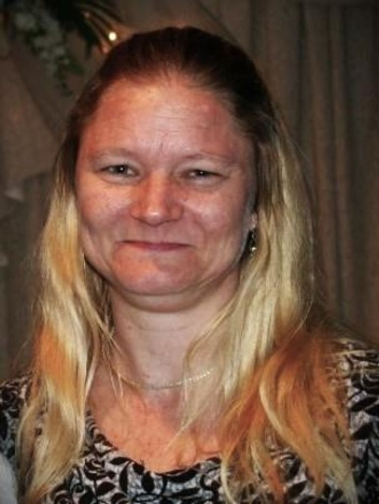 Laurie Beth Carlisle
