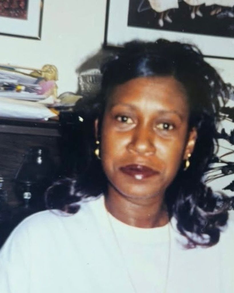 Annette Linder Profile Photo