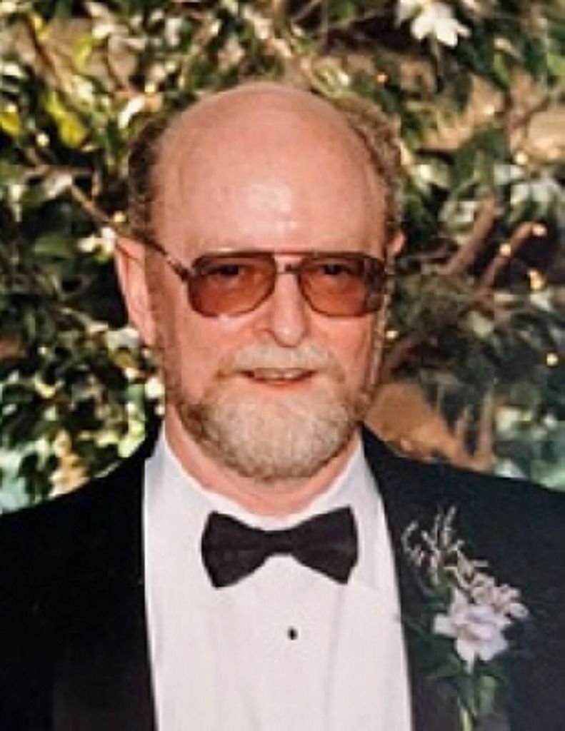 Robert E Leahy Profile Photo