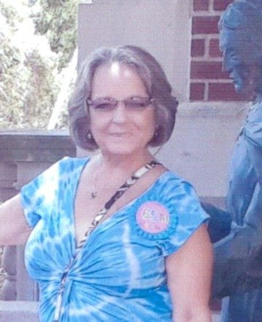 Lois Thomas