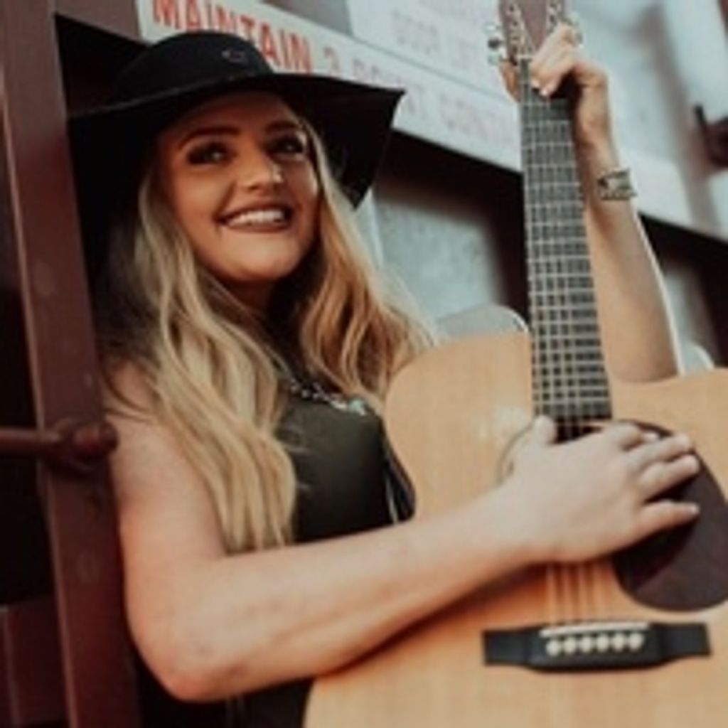 Emily Mae George (Tulia)