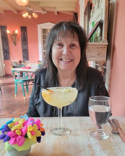 Lucy Holguin Profile Photo