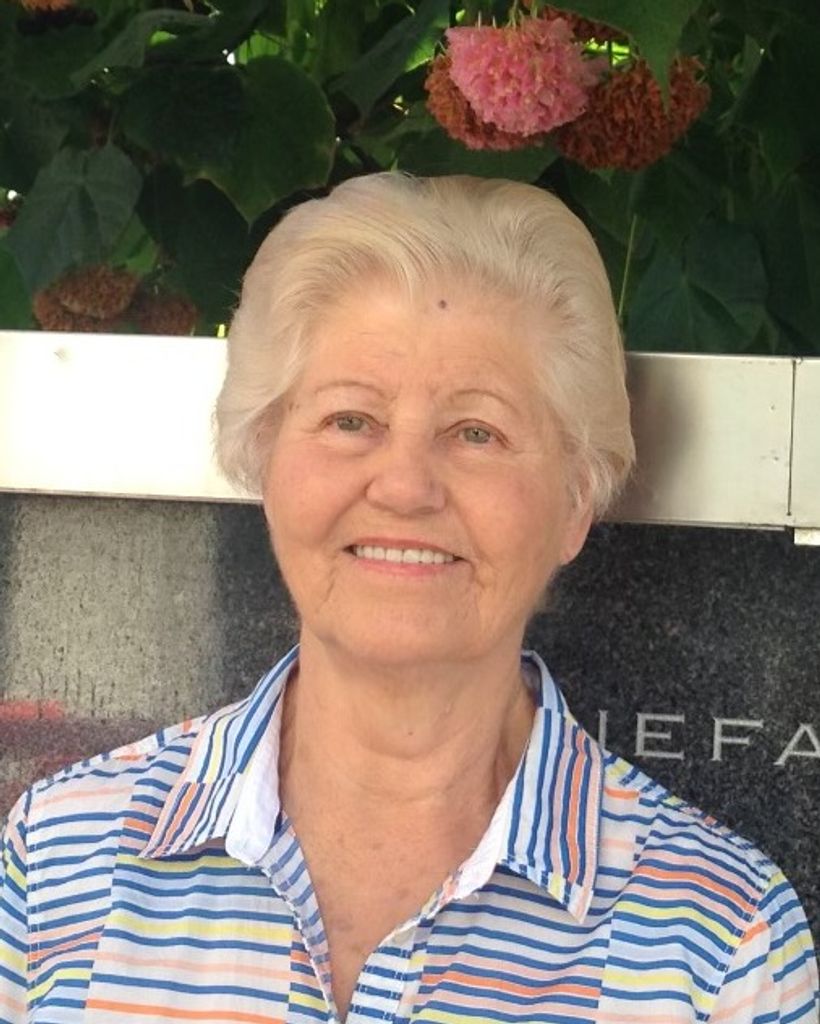 Lila Barber