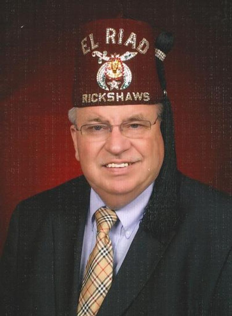 Craig Maynard Thompson Profile Photo